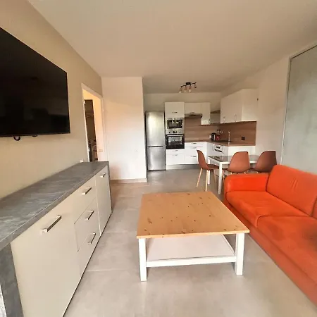 Apartmán T2 Cosy En Bord De Avec Terrasse, Piscine Et Parking