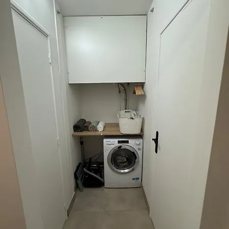 아파트 T2 Cosy En Bord De Avec Terrasse, Piscine Et Parking 앙티브