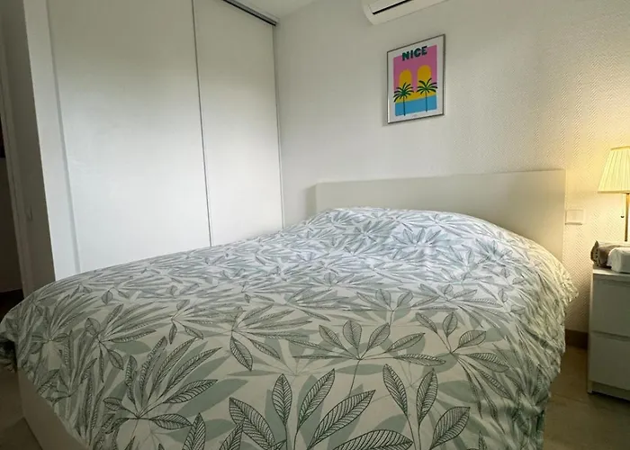 Lägenhet T2 Cosy En Bord De Avec Terrasse, Piscine Et Parking