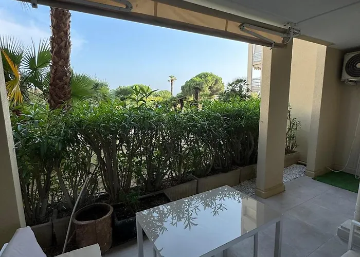 Lägenhet T2 Cosy En Bord De Avec Terrasse, Piscine Et Parking