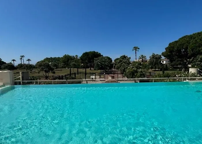 T2 Cosy En Bord De Avec Terrasse, Piscine Et Parking *